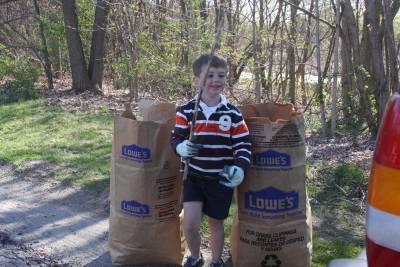 young Earth Day volunteer